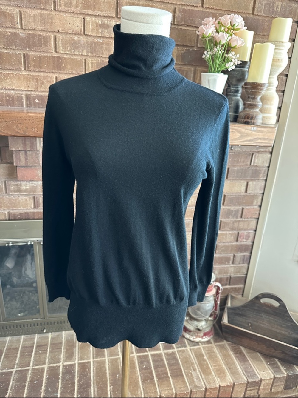 FRAME Black Wool Cashmere Turtleneck Sweater S | Minimalist Quiet Luxury Top